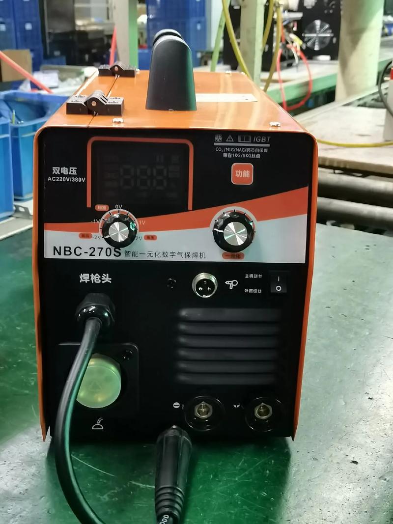 聚焦產品圖片 專業生產直流逆變電焊機，涵蓋手工焊與氬弧焊系列